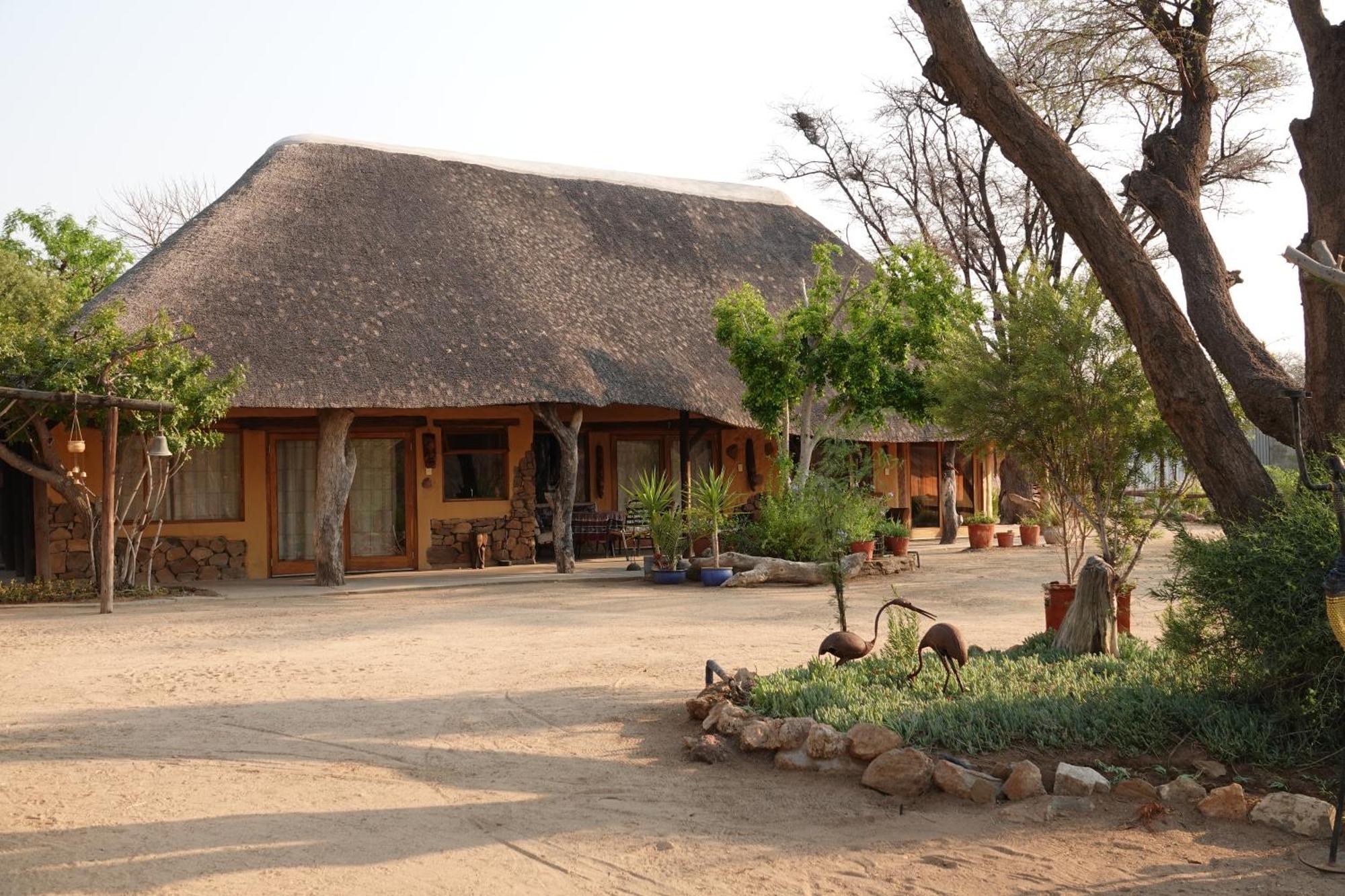 Camp Mara Hotel Omaruru Exterior photo